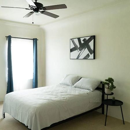 לוס אנג'לס Spacious 2-Bedroom Unit In Hollywood מראה חיצוני תמונה